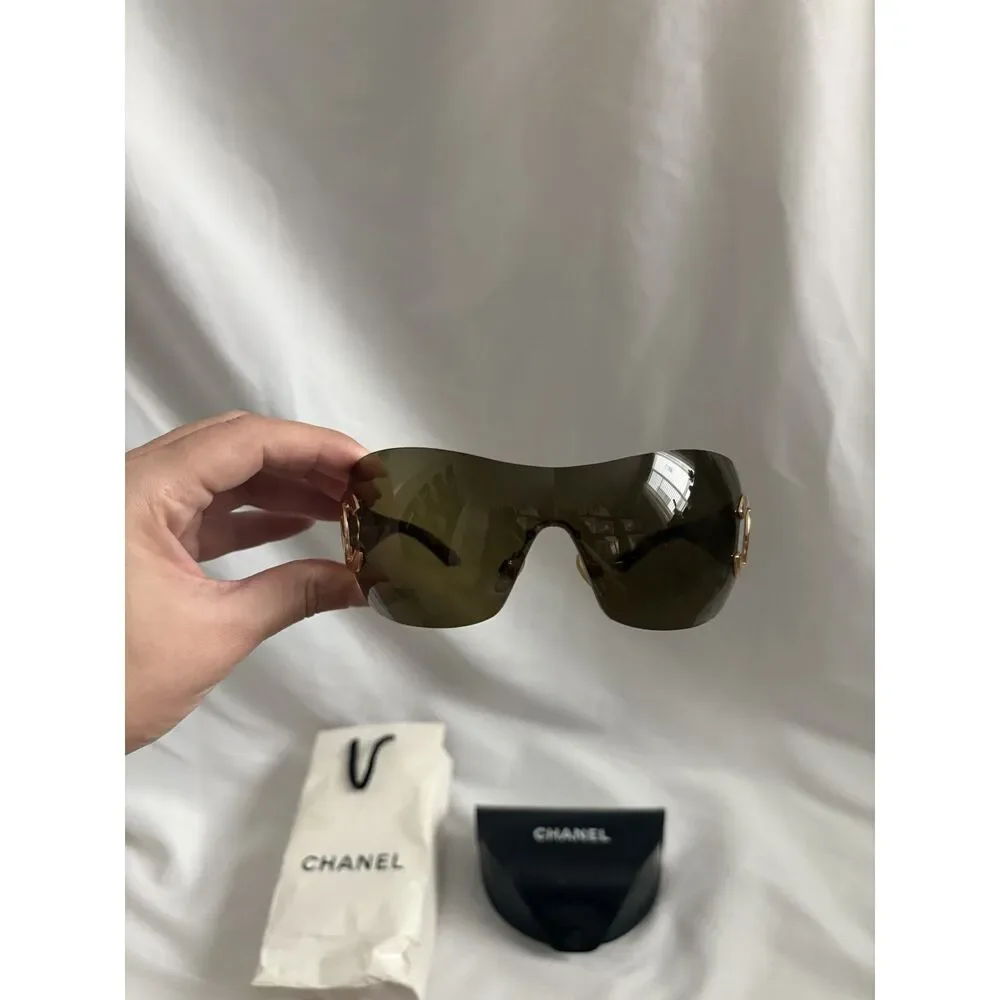 Vintage Chanel Brown Oversized Shield Sunglasses Y2K Interlocking CC Logo 2000s
